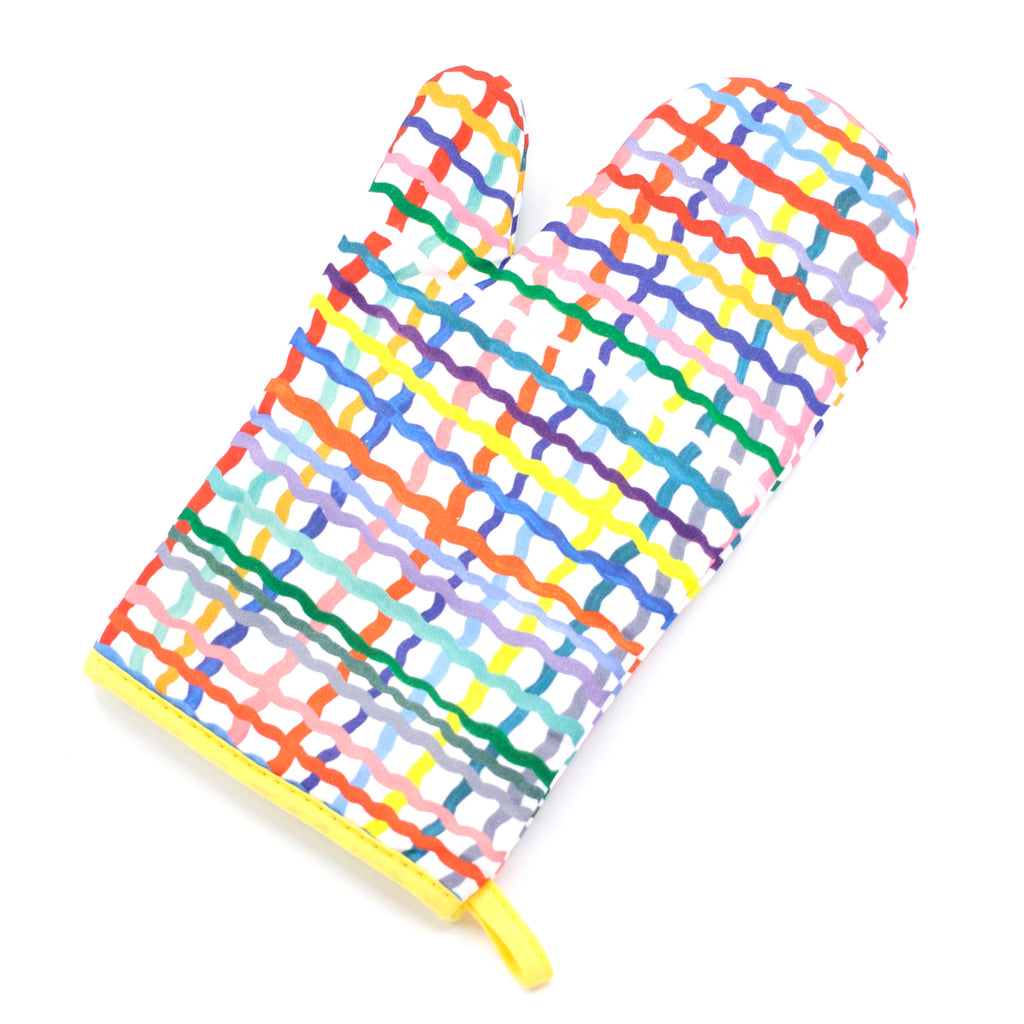 A top view of the Wave oven mitt. Wavy multicoloured lines over a white background. 